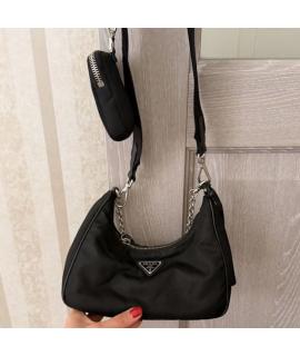 PRADA Сумка через плечо