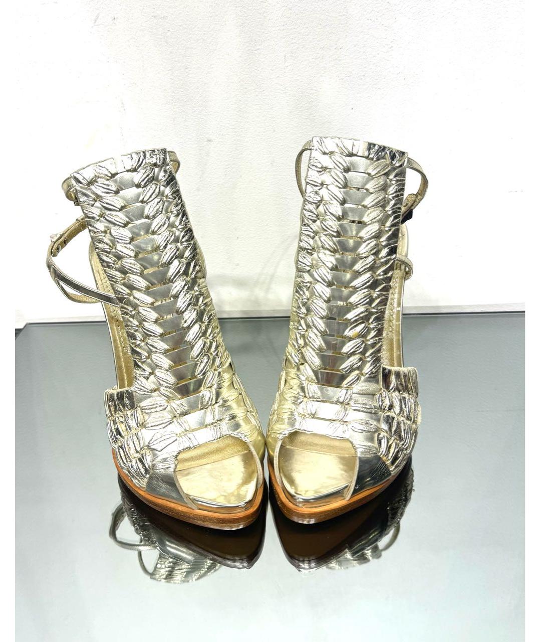 GIVENCHY Золотые кожаные босоножки, фото 2