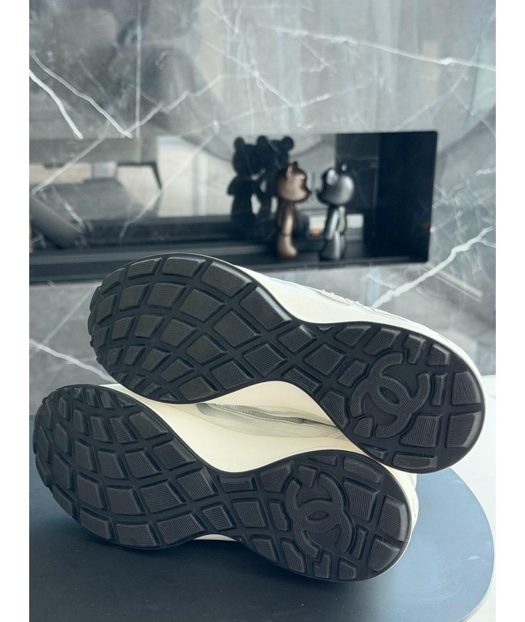 CHANEL Белые кожаные кроссовки, фото 5