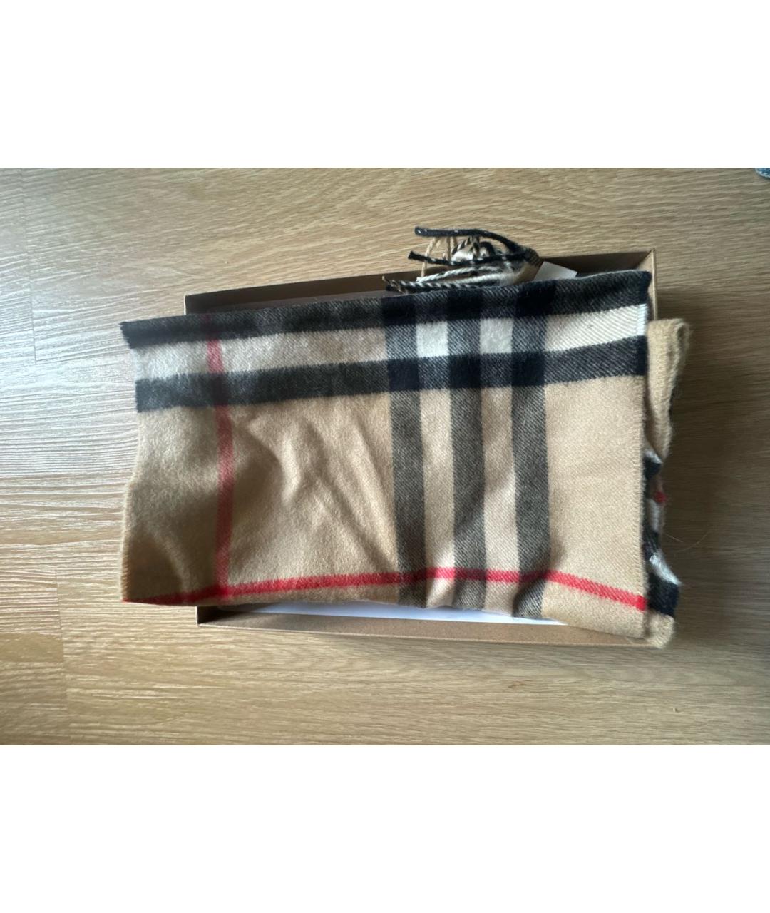 BURBERRY Бежевый кашемировый шарф, фото 5