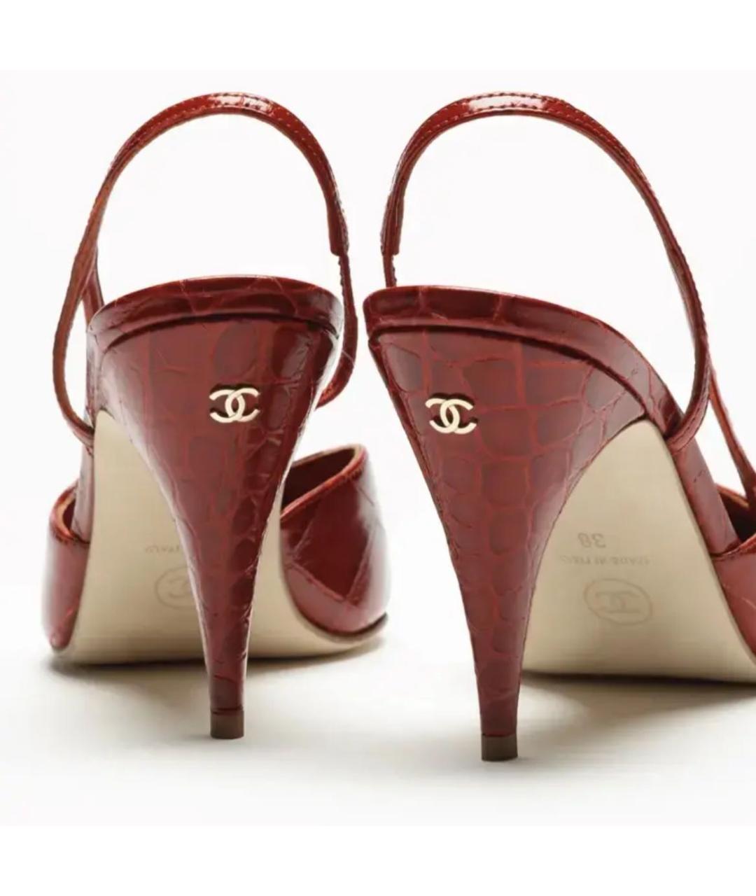 CHANEL Бордовые туфли из лакированной кожи, фото 2
