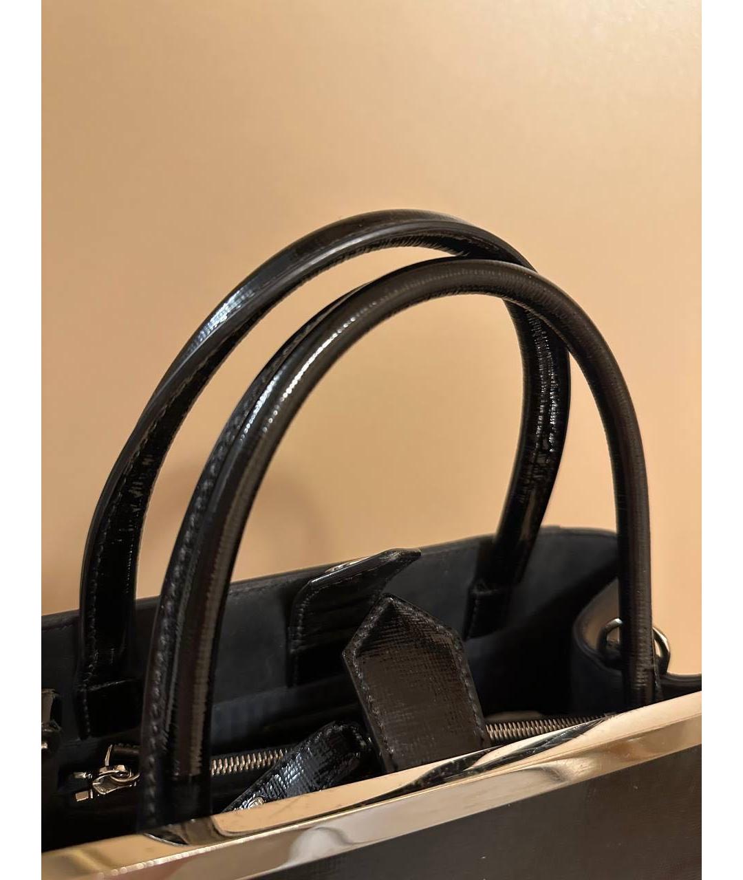 FENDI Черная сумка тоут из лакированной кожи, фото 4