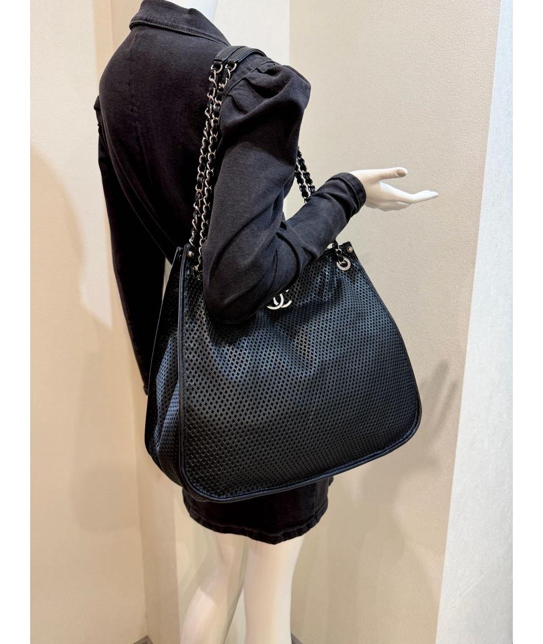 CHANEL Черная кожаная сумка тоут, фото 4