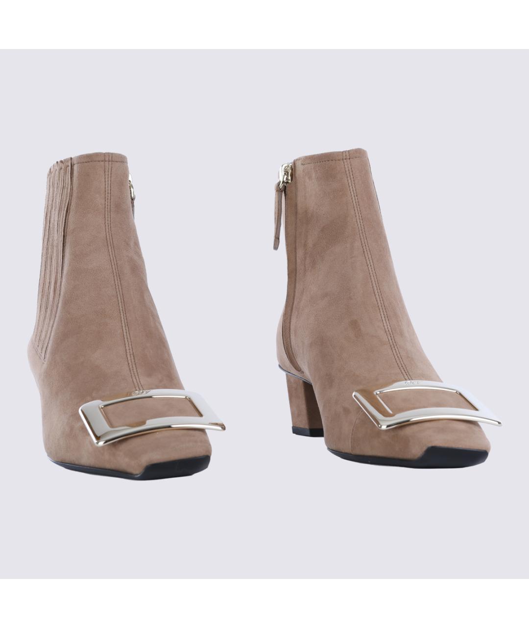 ROGER VIVIER Бежевые замшевые ботильоны, фото 3
