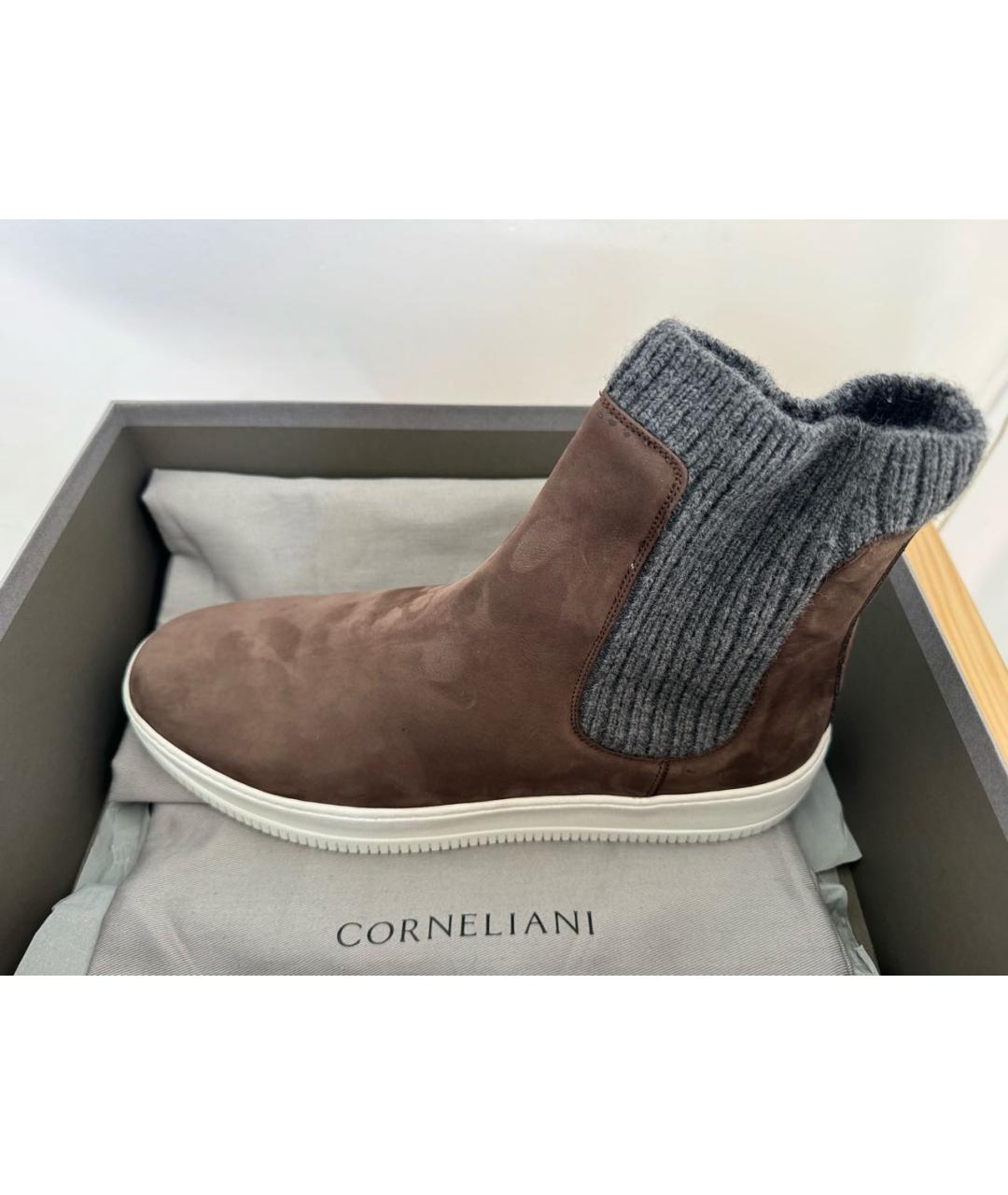 CORNELIANI Коричневые нубуковые высокие ботинки, фото 3