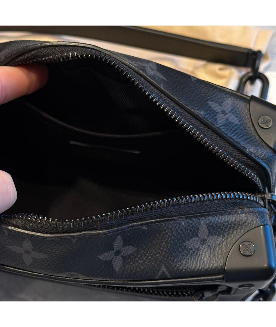 LOUIS VUITTON Антрацитовая сумка на плечо, фото 4