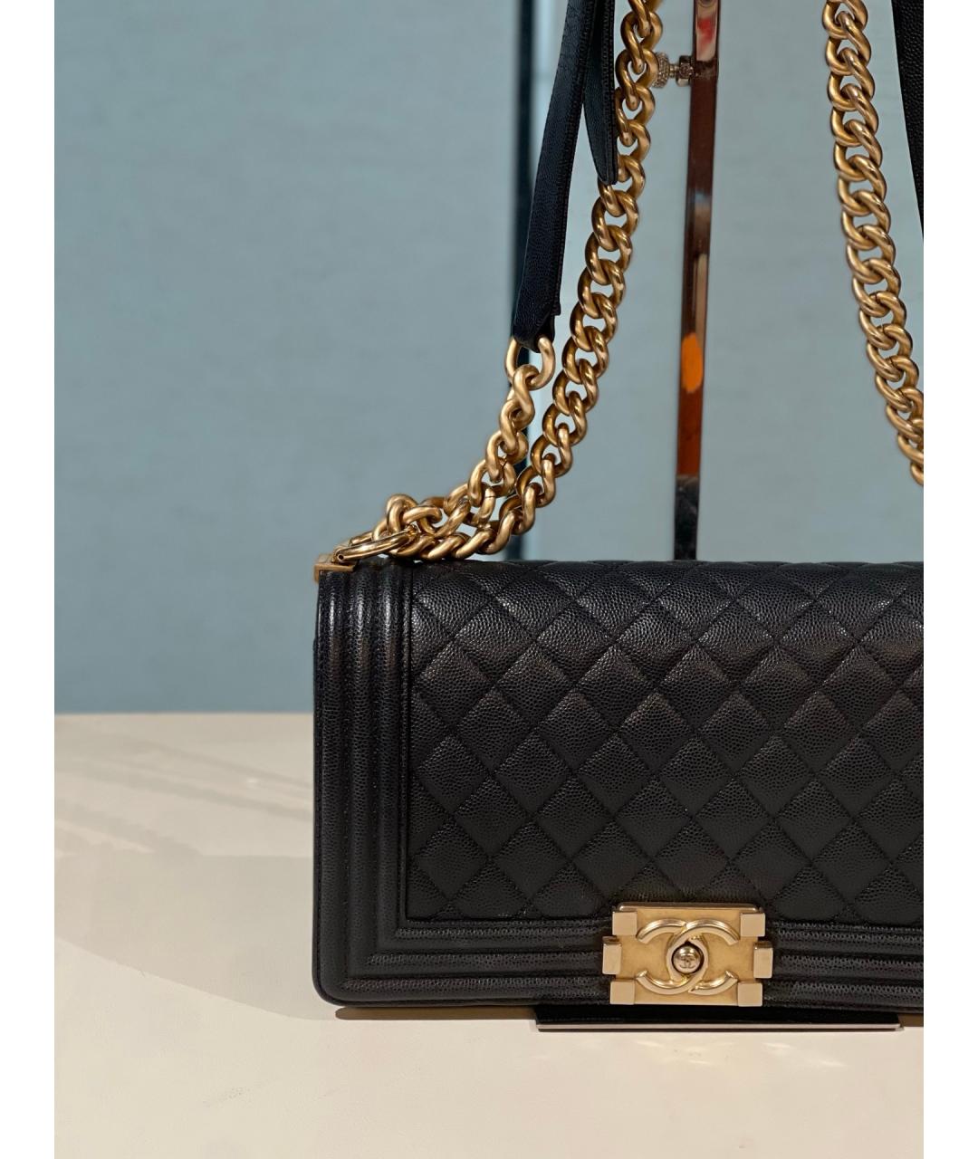 CHANEL Черная кожаная сумка через плечо, фото 3