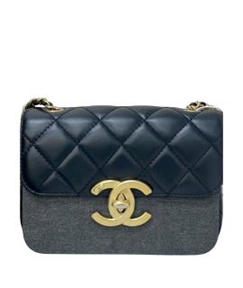 CHANEL Сумка через плечо