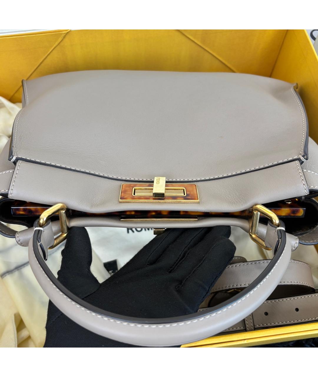 FENDI Серая кожаная сумка тоут, фото 6