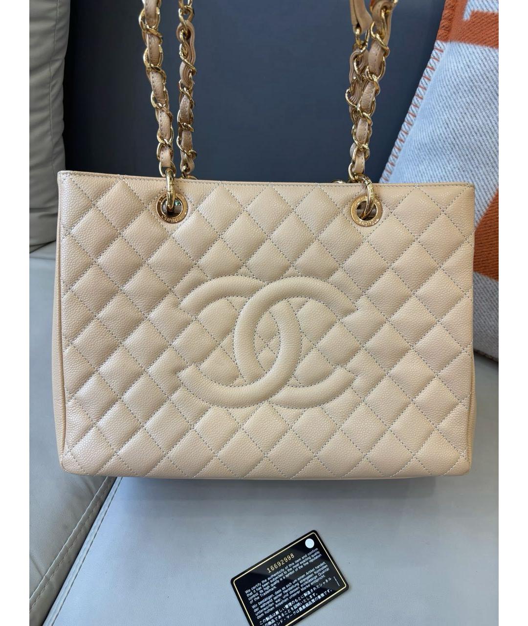 CHANEL Бежевая кожаная сумка тоут, фото 2