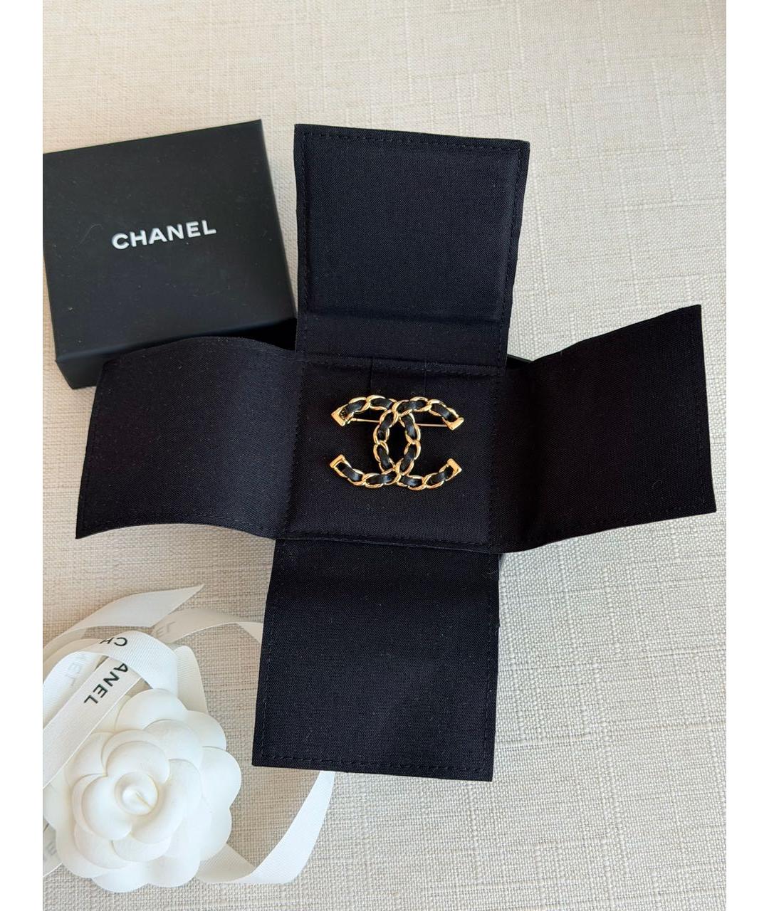 CHANEL Черная кожаная булавка / брошь, фото 3