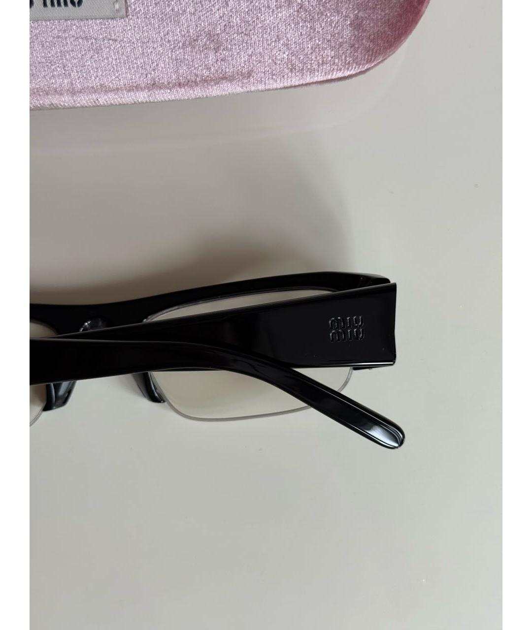 MIU MIU Черные пластиковые солнцезащитные очки, фото 4
