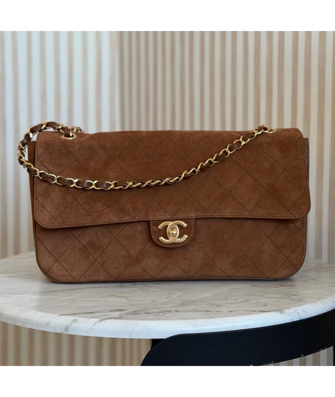 CHANEL Коричневая замшевая сумка через плечо, фото 2