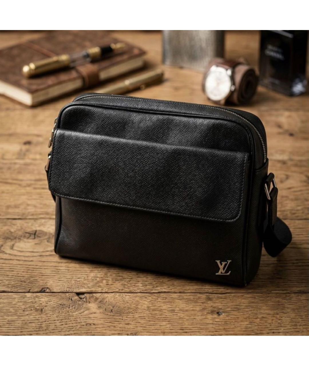 LOUIS VUITTON Черная кожаная сумка на плечо, фото 5