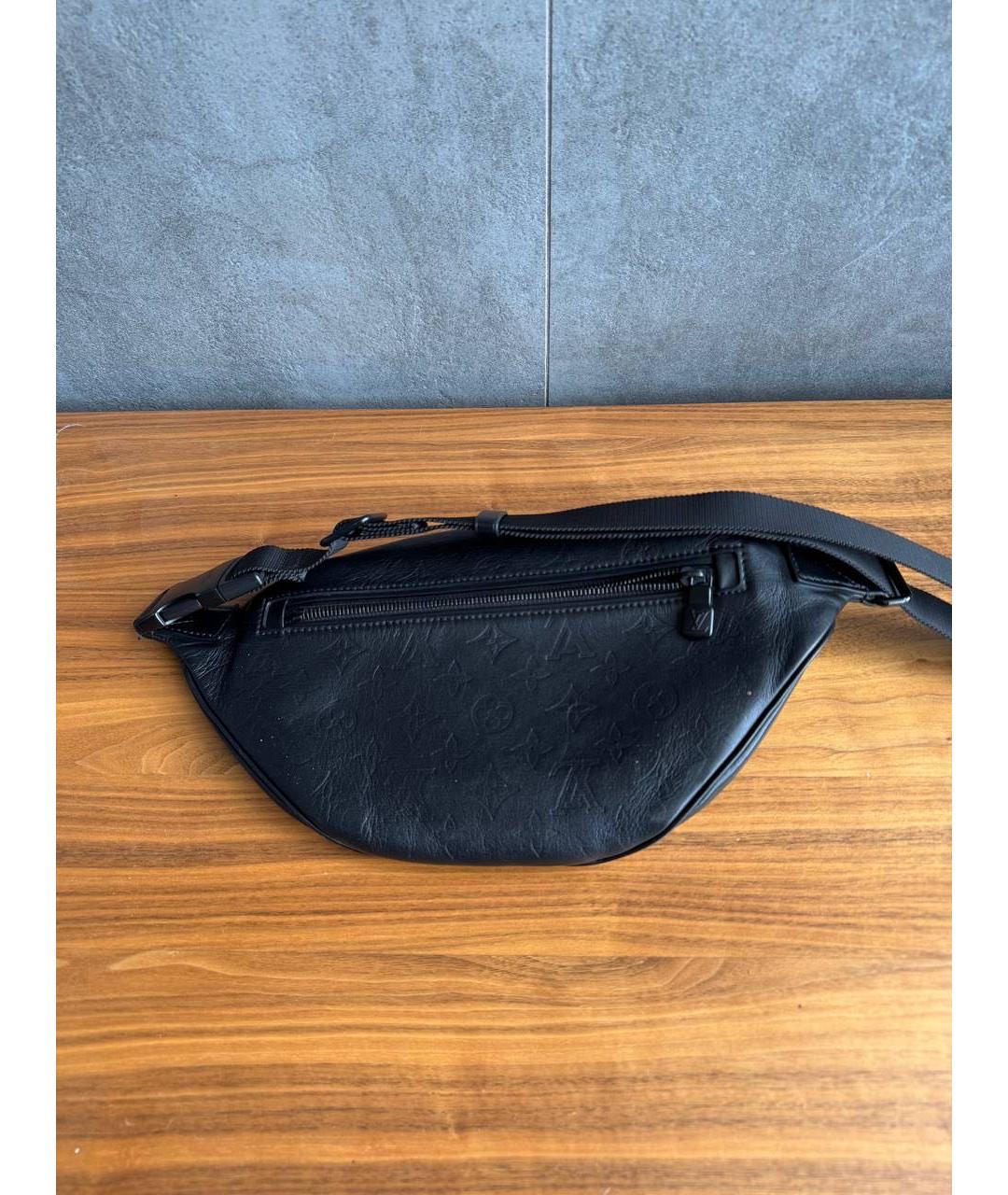 LOUIS VUITTON Черная кожаная поясная сумка, фото 2