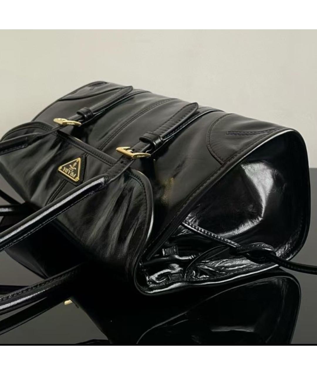 PRADA Черная сумка через плечо из лакированной кожи, фото 8
