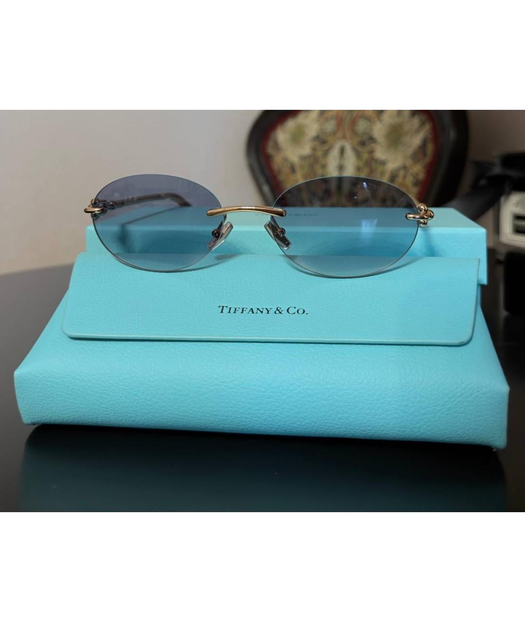 TIFFANY&CO Бежевые пластиковые солнцезащитные очки, фото 6