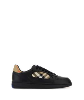 BURBERRY Низкие кроссовки / кеды