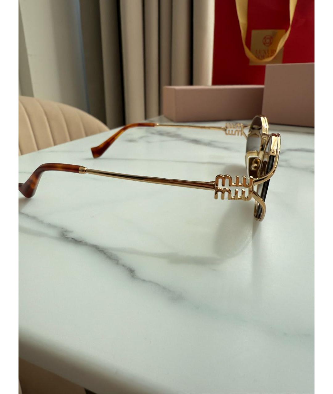 MIU MIU Золотые металлические солнцезащитные очки, фото 3