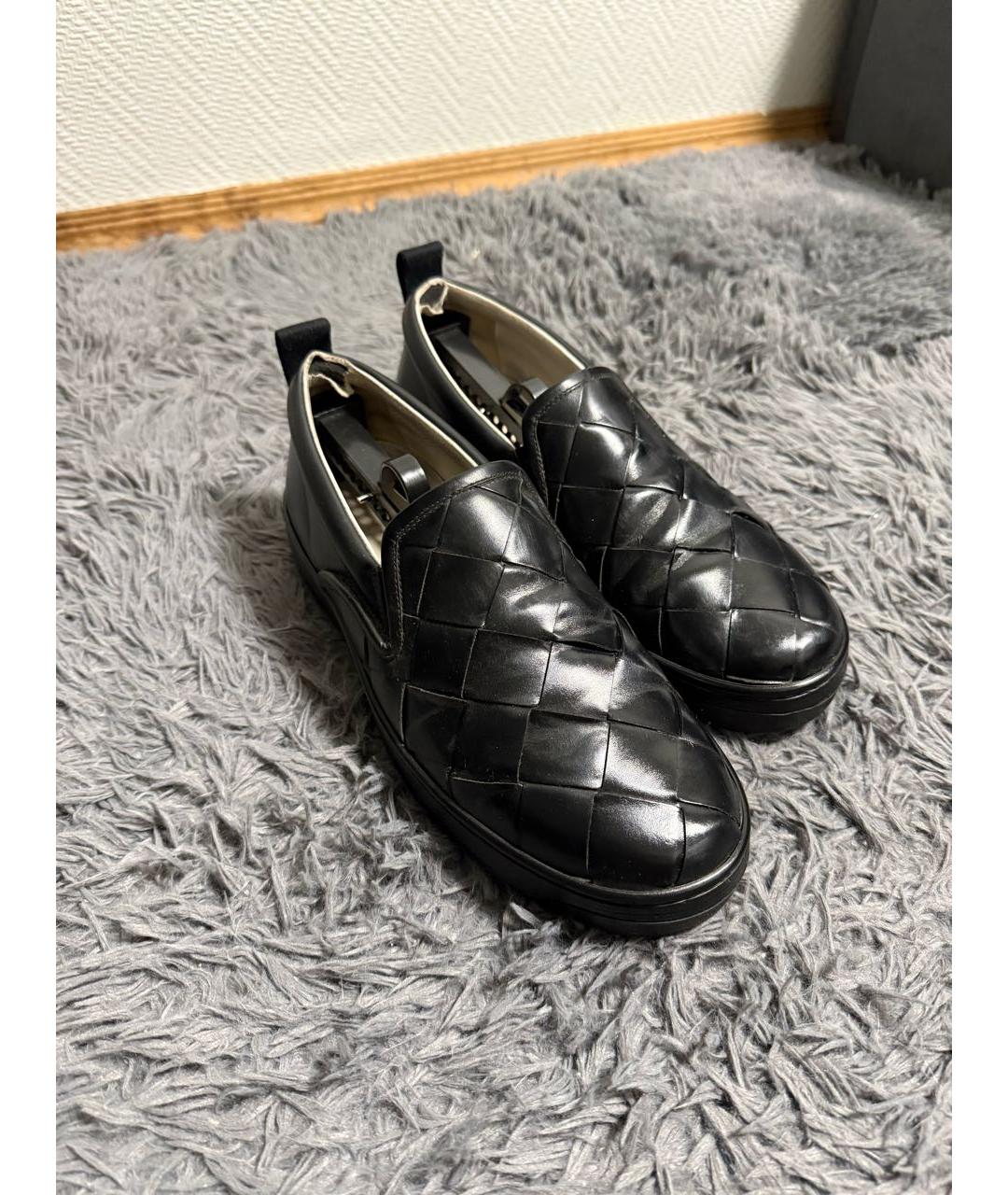BOTTEGA VENETA Черные кожаные слипоны, фото 2