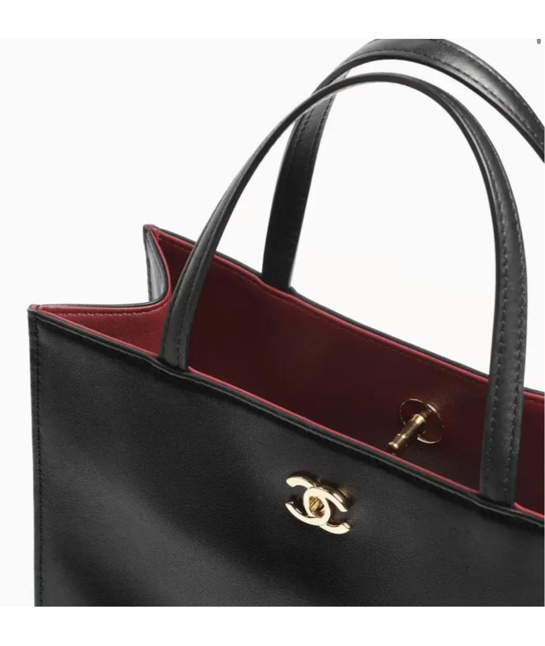 CHANEL Черная кожаная сумка с короткими ручками, фото 4