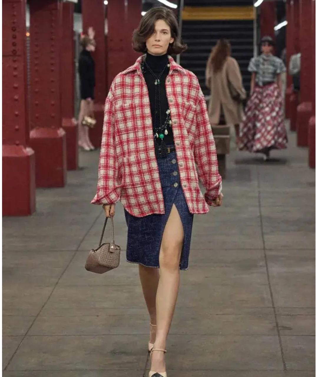 CHANEL Красная твидовая рубашка, фото 3