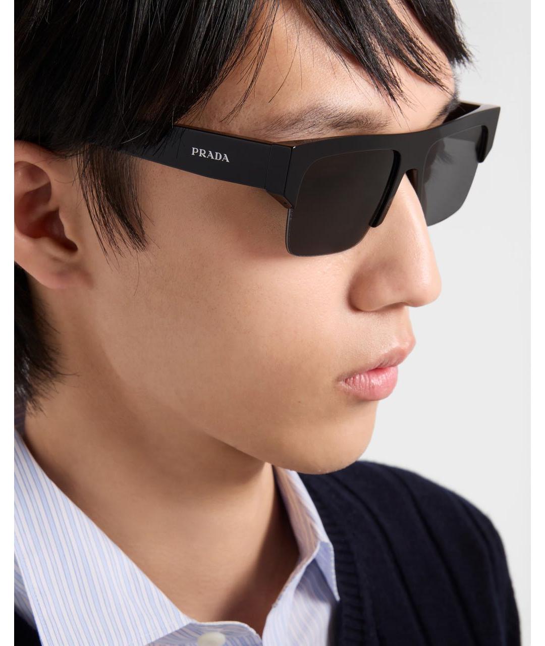 PRADA Черные пластиковые солнцезащитные очки, фото 2