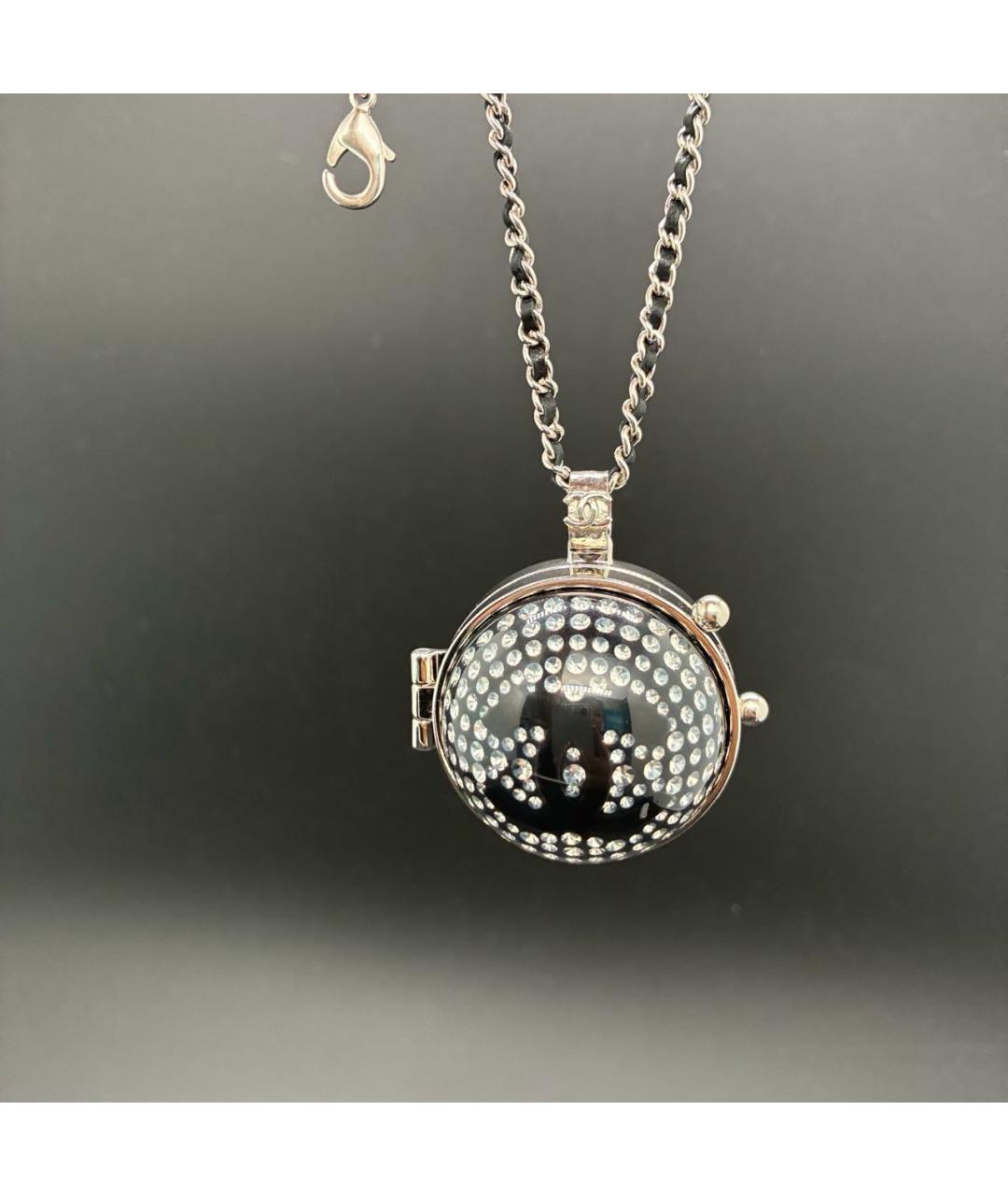 CHANEL Черная подвеска, фото 4