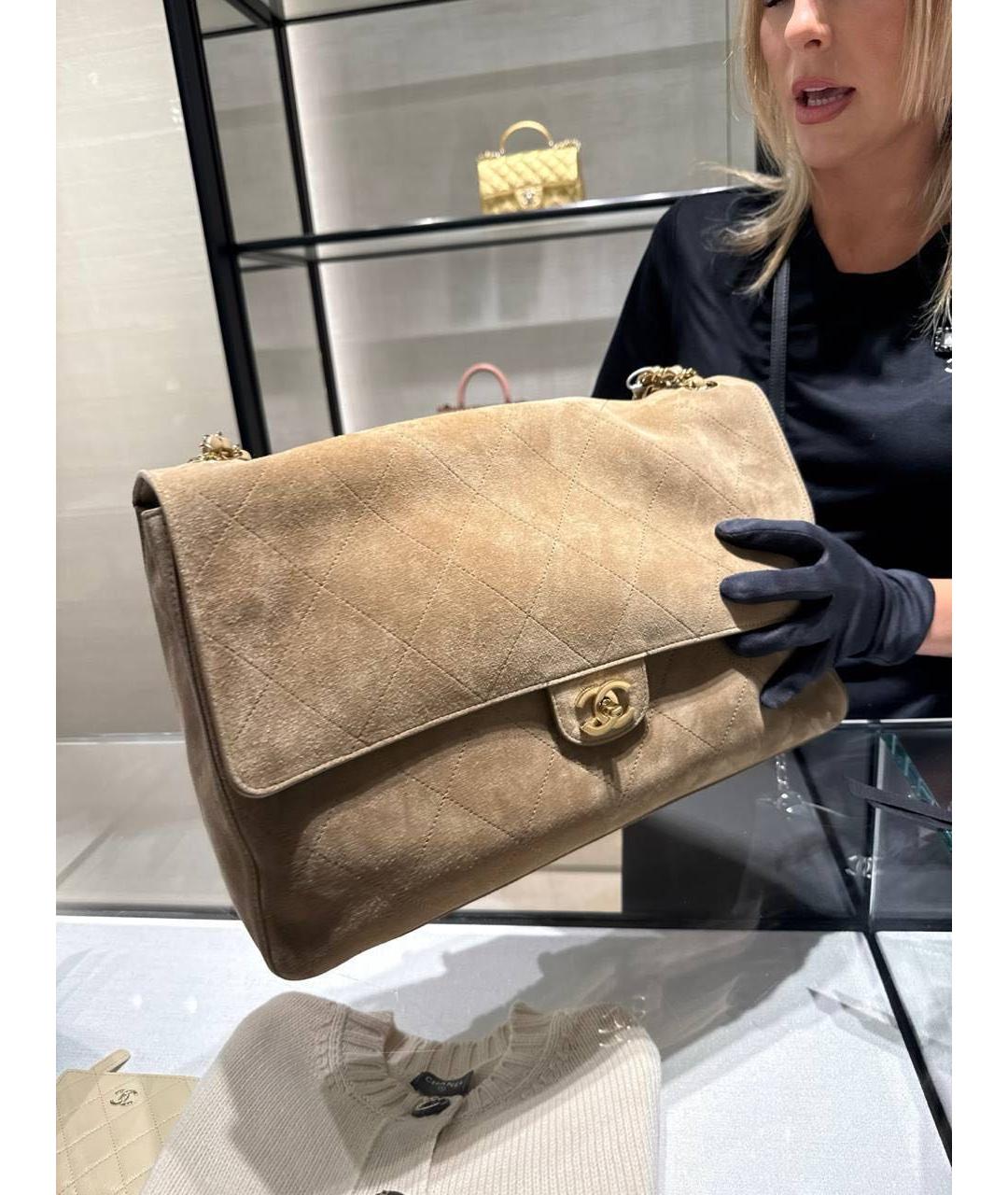 CHANEL Бежевая замшевая сумка через плечо, фото 2