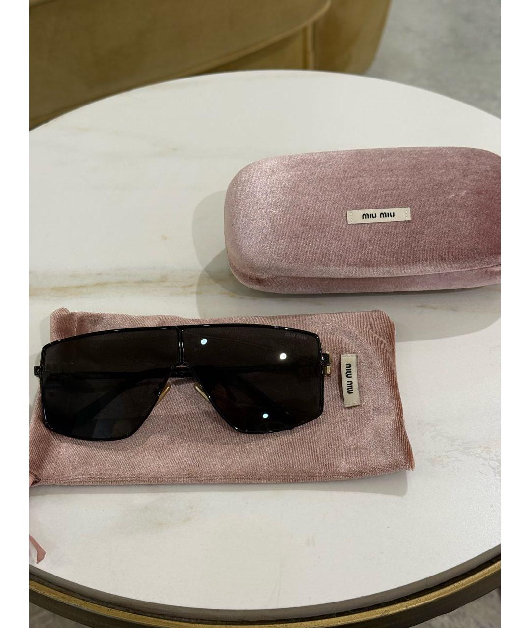 MIU MIU Черные пластиковые солнцезащитные очки, фото 5