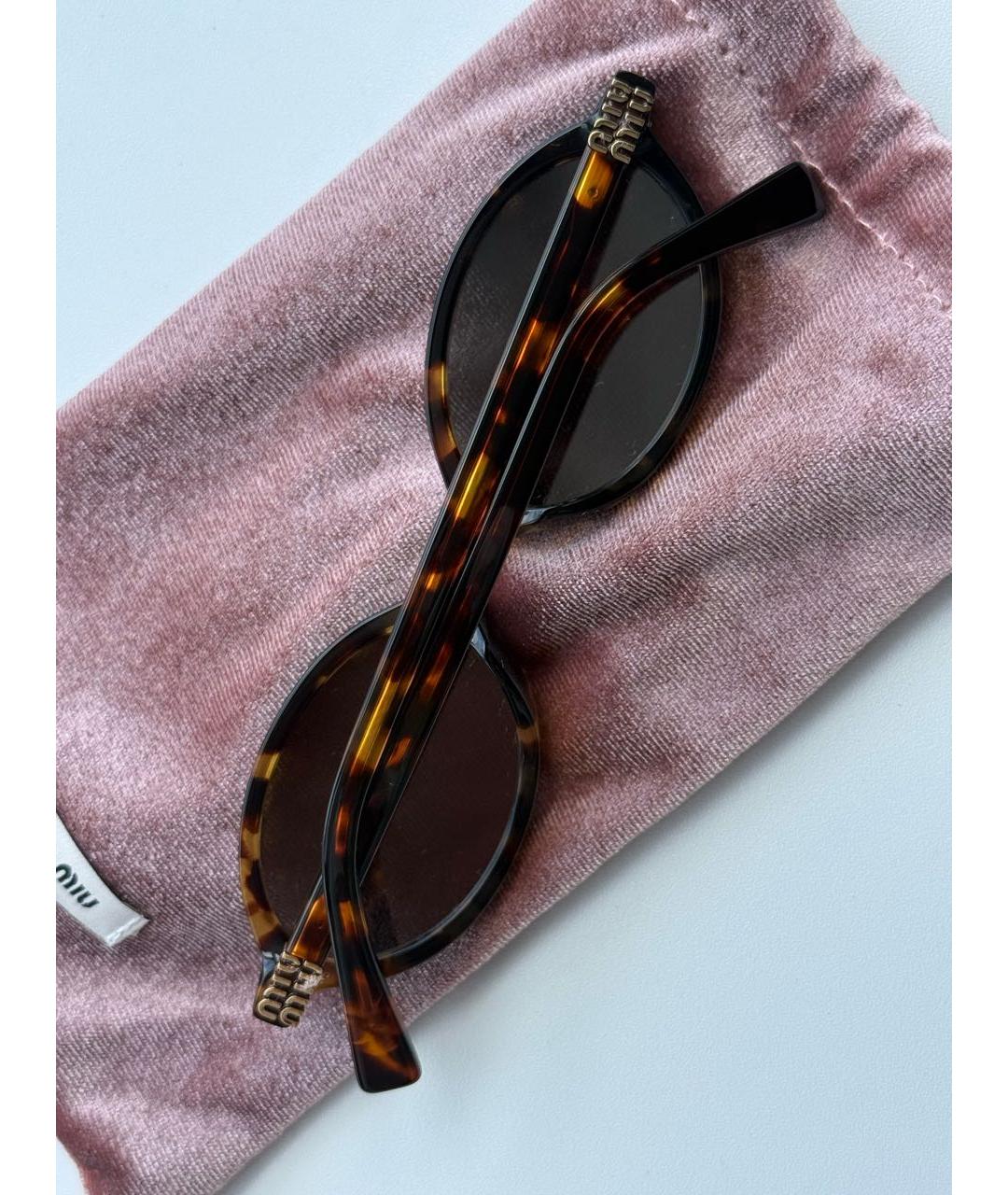MIU MIU Коричневые пластиковые солнцезащитные очки, фото 6