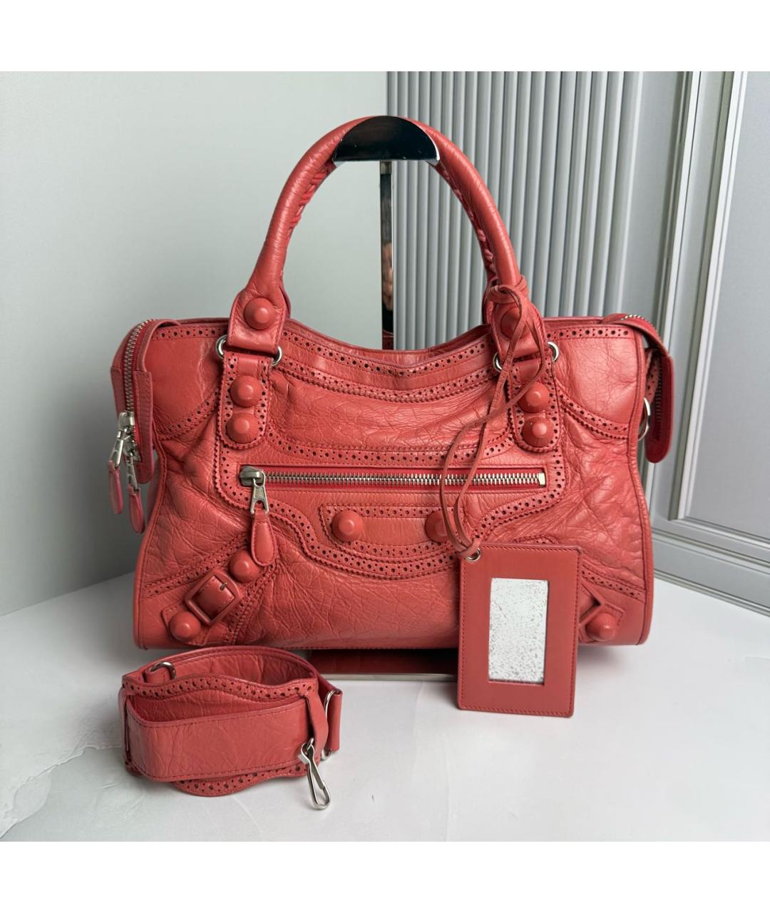 BALENCIAGA Коралловая кожаная сумка с короткими ручками, фото 9