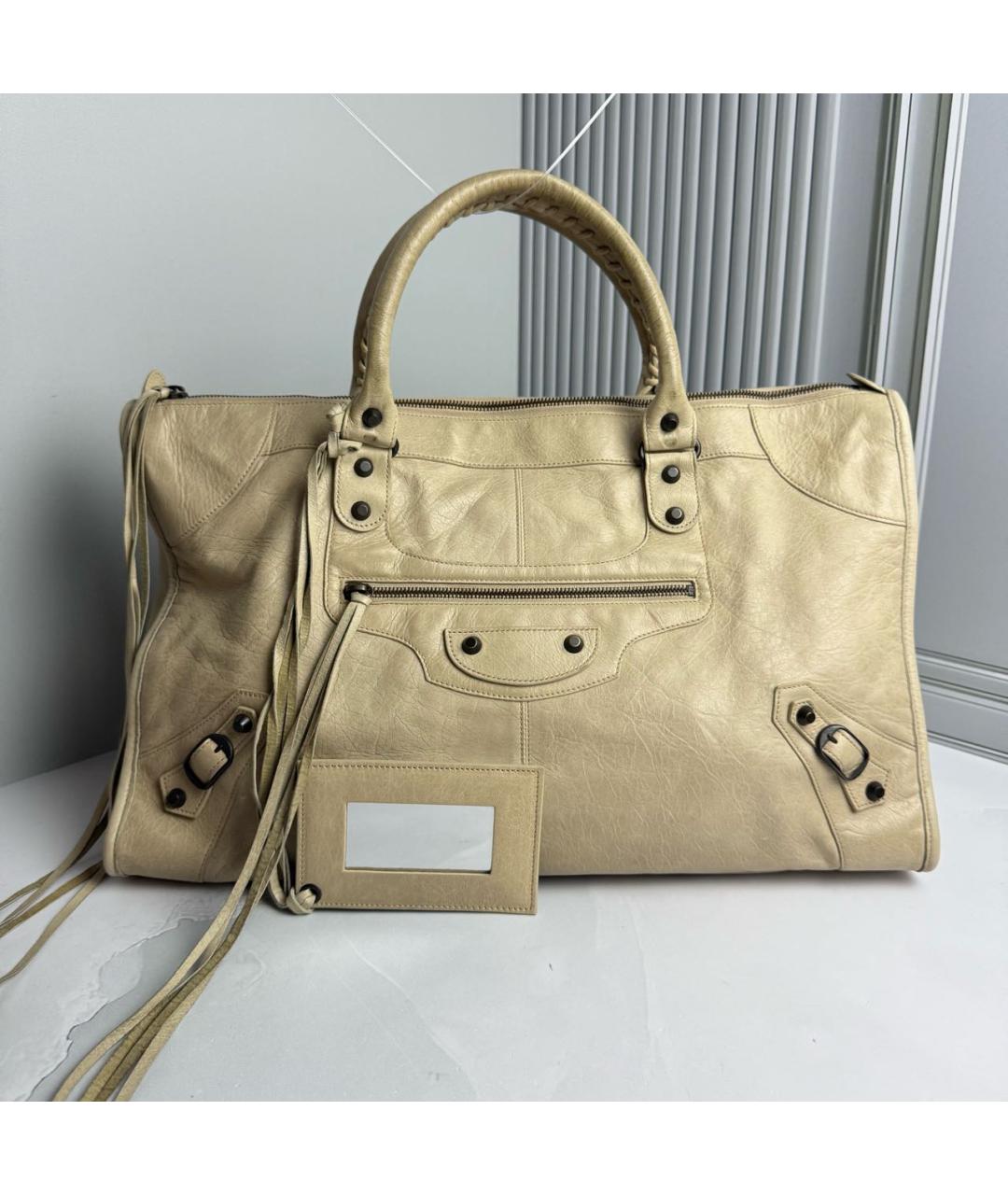 BALENCIAGA Бежевая кожаная сумка с короткими ручками, фото 9