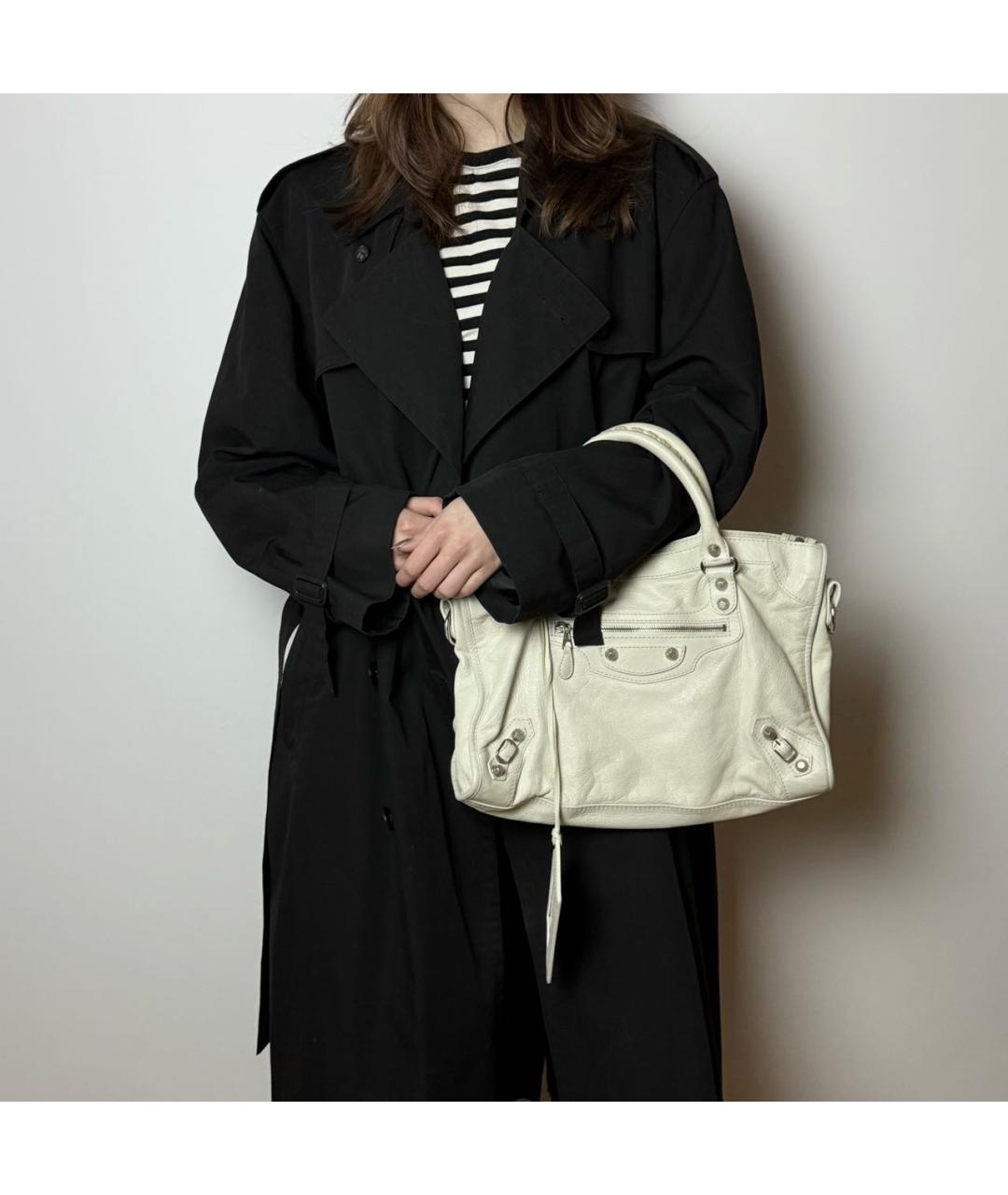 BALENCIAGA Белая кожаная сумка с короткими ручками, фото 8