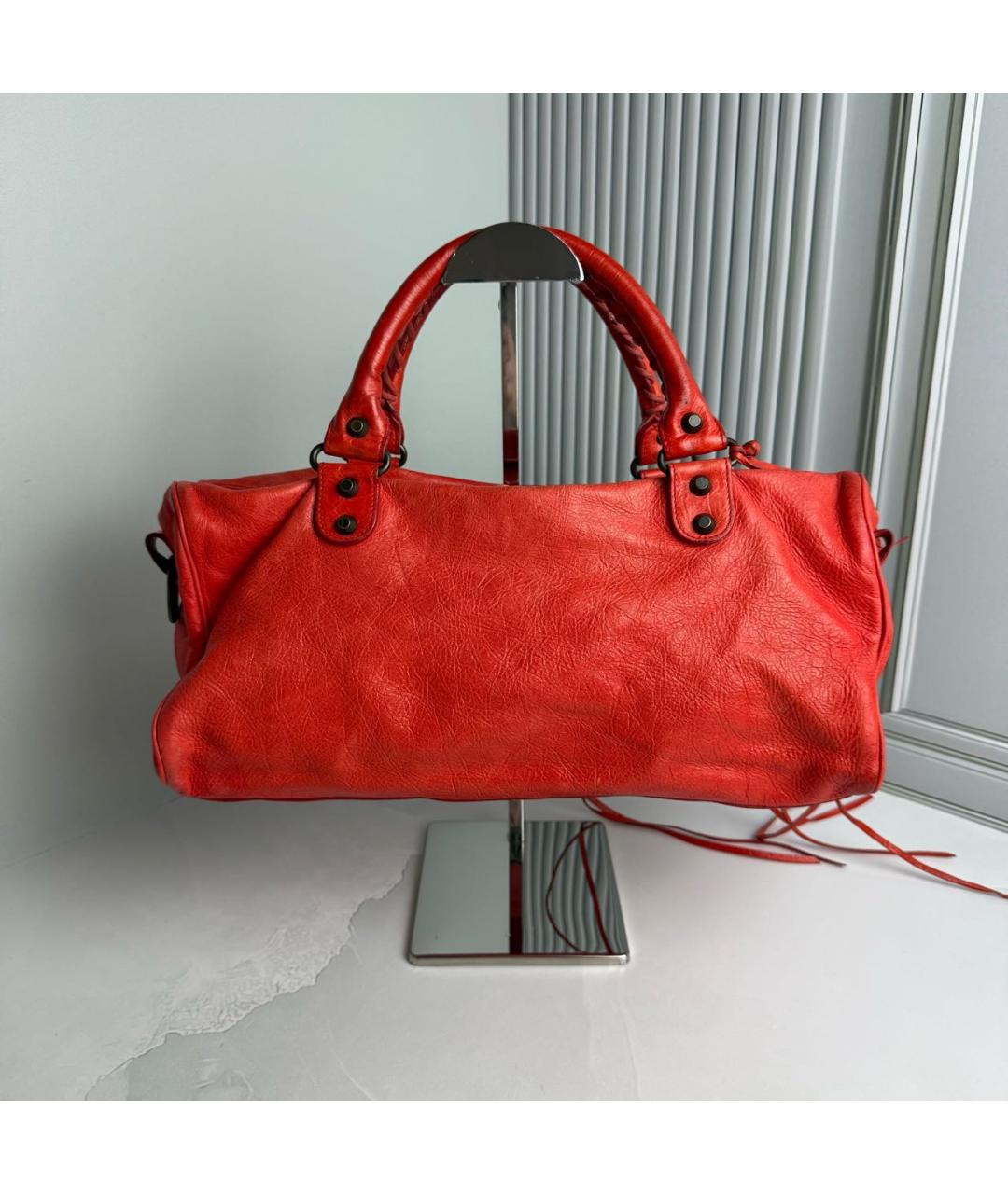 BALENCIAGA Красная кожаная сумка с короткими ручками, фото 2