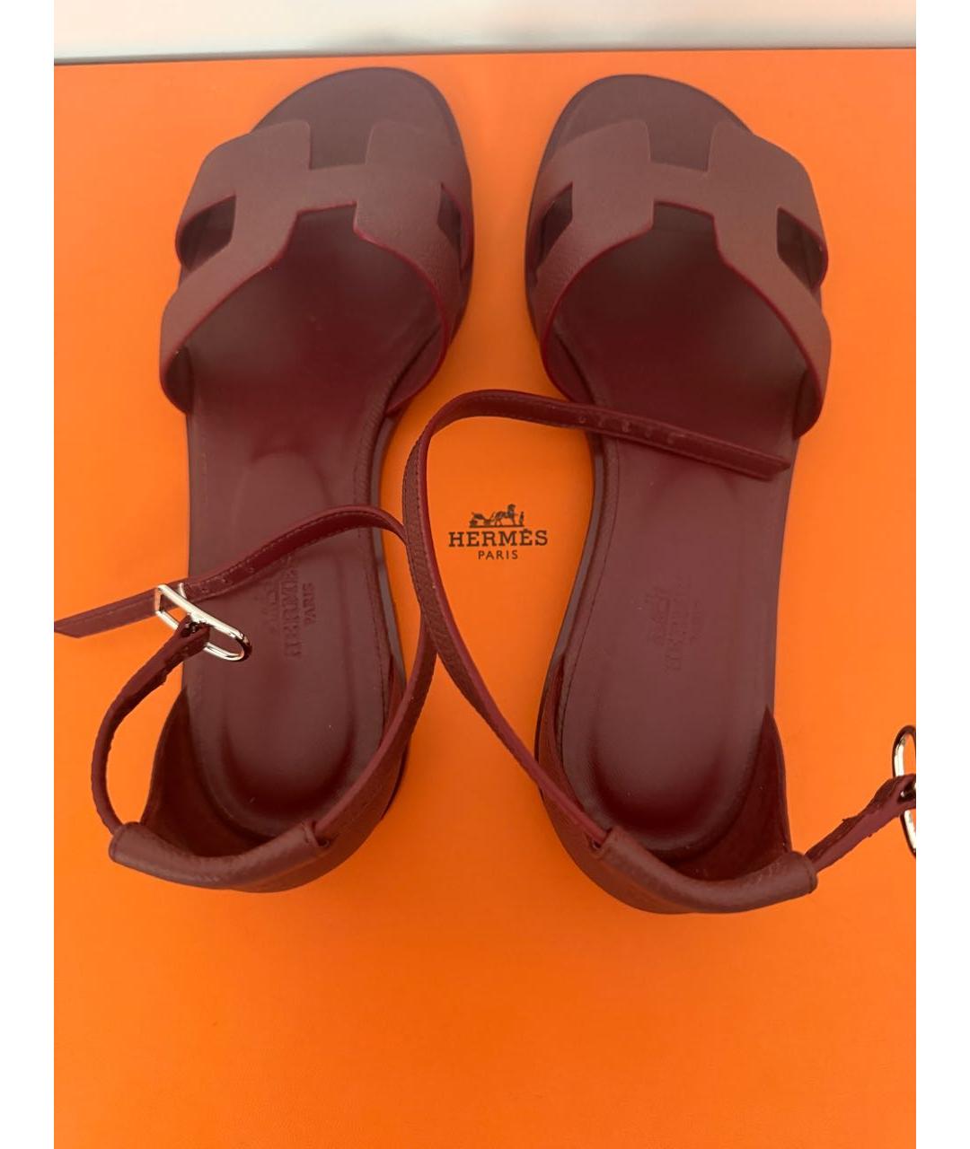 HERMES Бордовые кожаные босоножки, фото 3