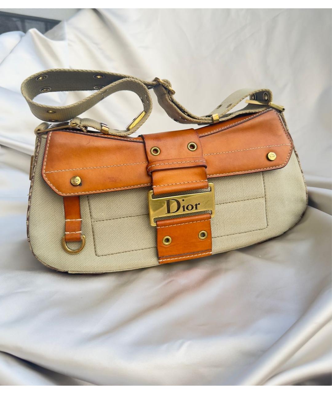 CHRISTIAN DIOR Бежевая кожаная сумка через плечо, фото 2