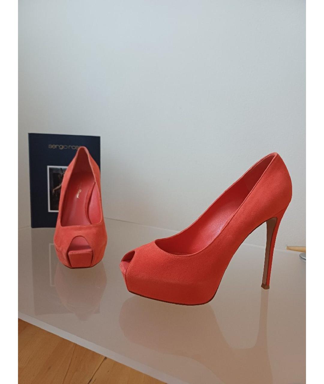 GIANVITO ROSSI Оранжевые замшевые туфли, фото 4
