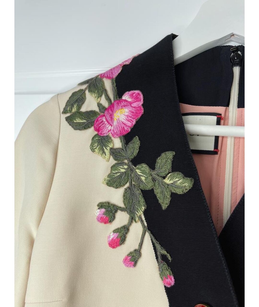 GUCCI Бежевое вискозное повседневное платье, фото 4