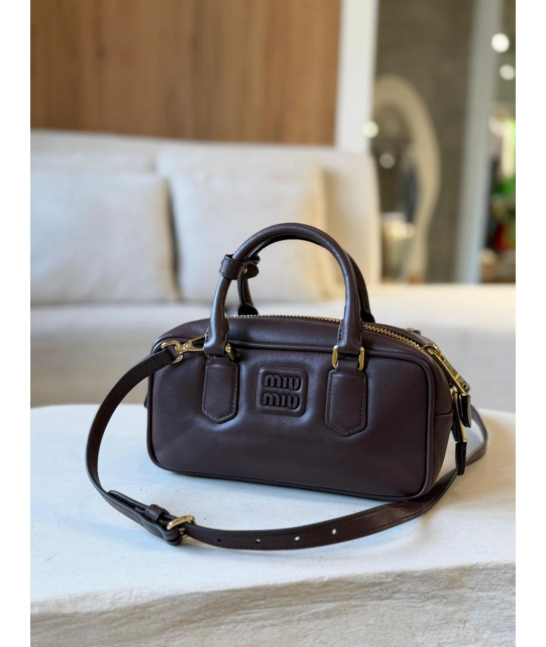 MIU MIU Коричневая кожаная сумка с короткими ручками, фото 8