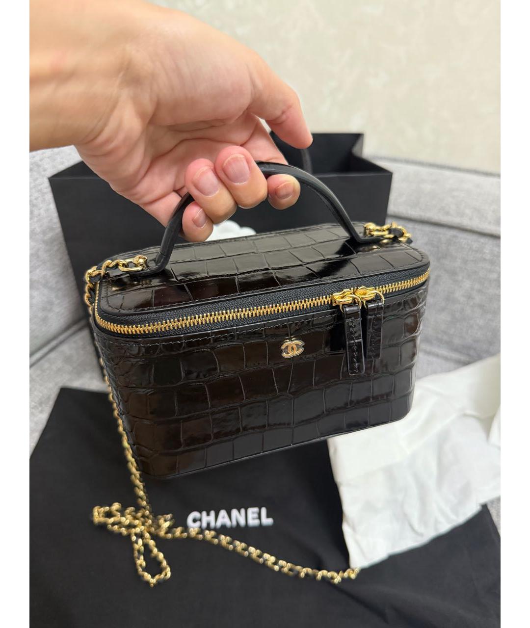CHANEL Черная кожаная сумка с короткими ручками, фото 4