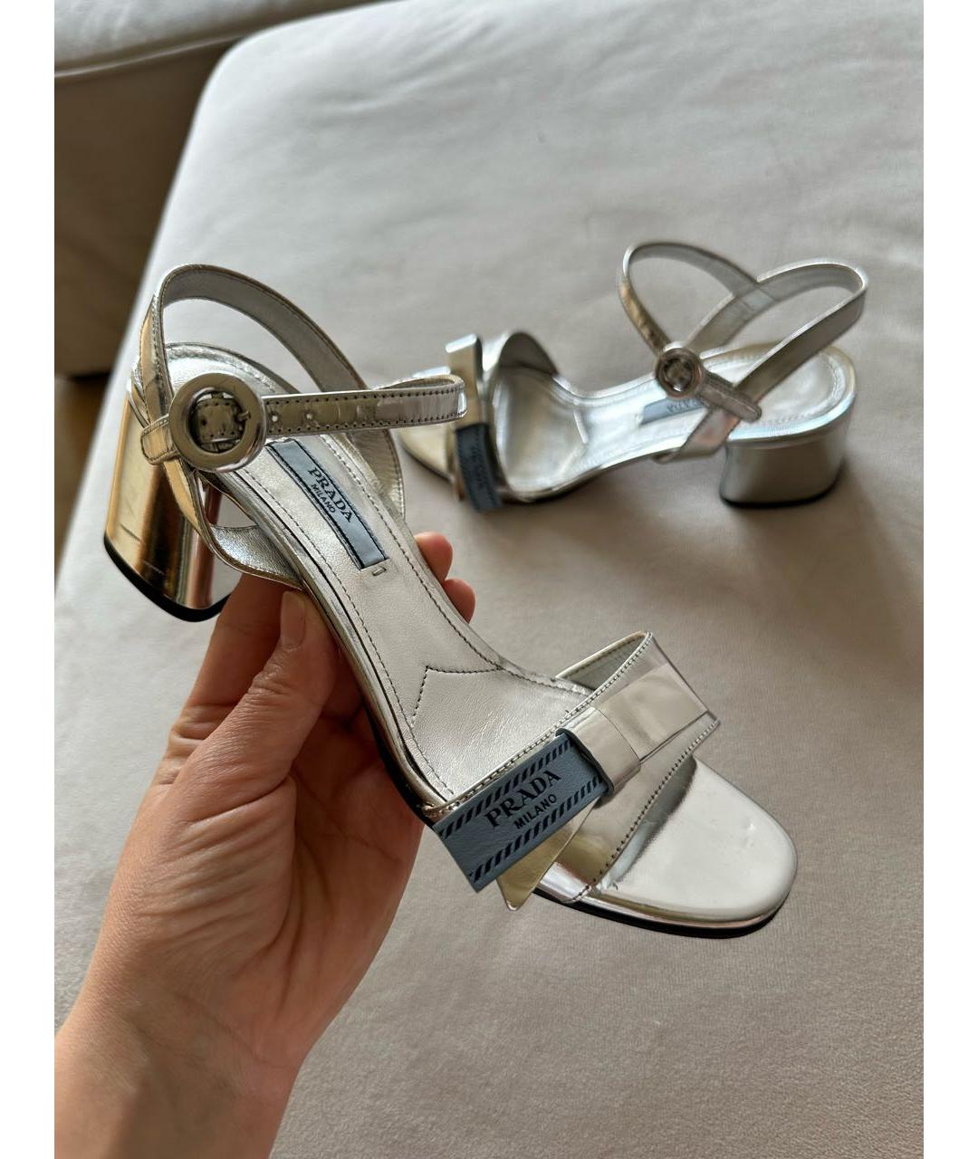 PRADA Серебряные кожаные босоножки, фото 5