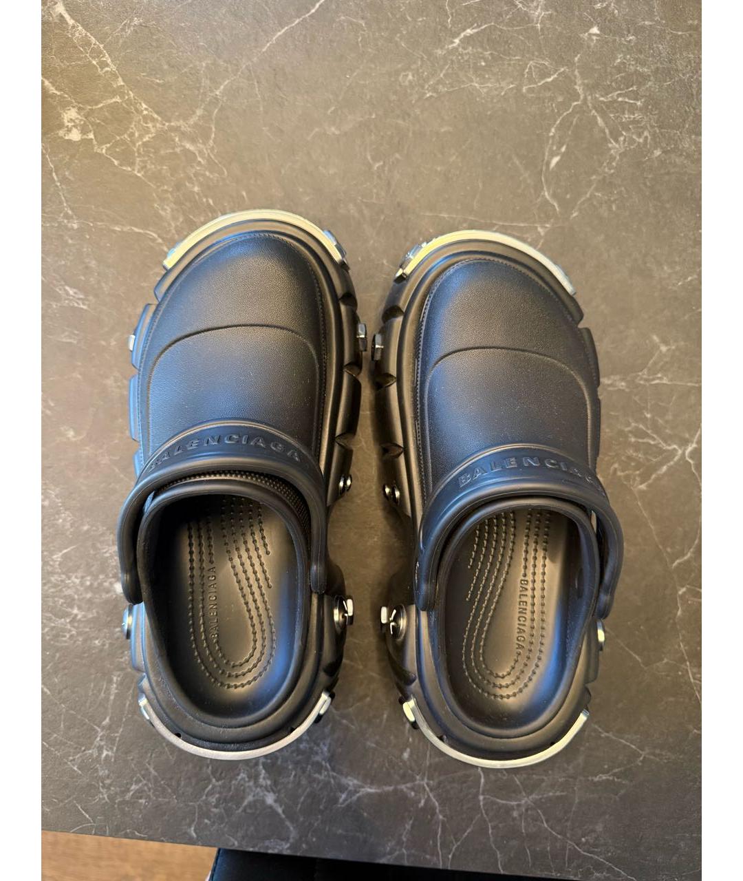 BALENCIAGA Черные резиновые босоножки, фото 3