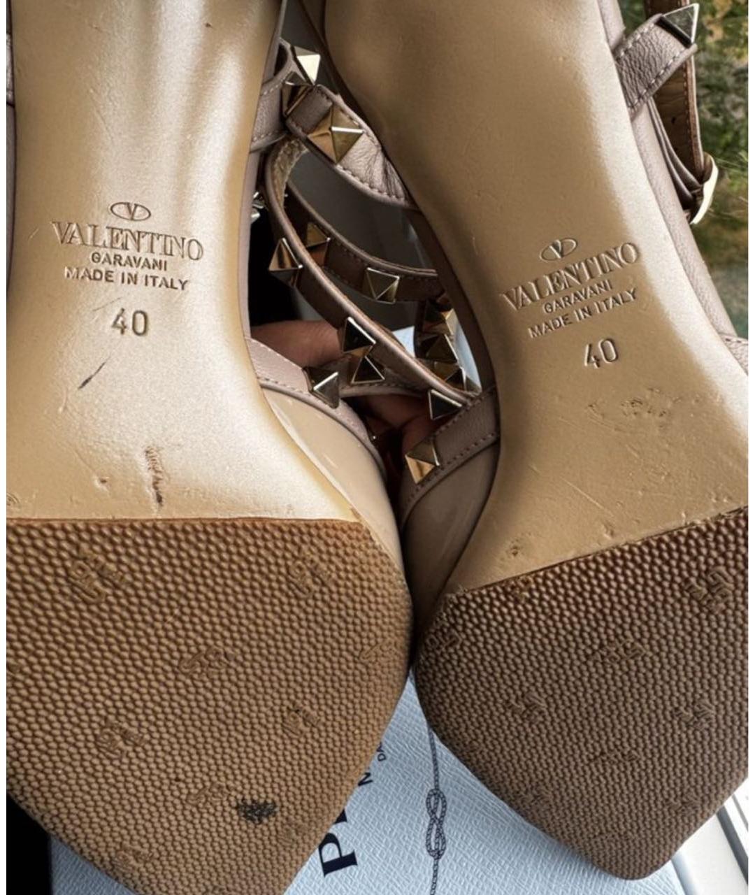VALENTINO Коричневые босоножки из лакированной кожи, фото 6