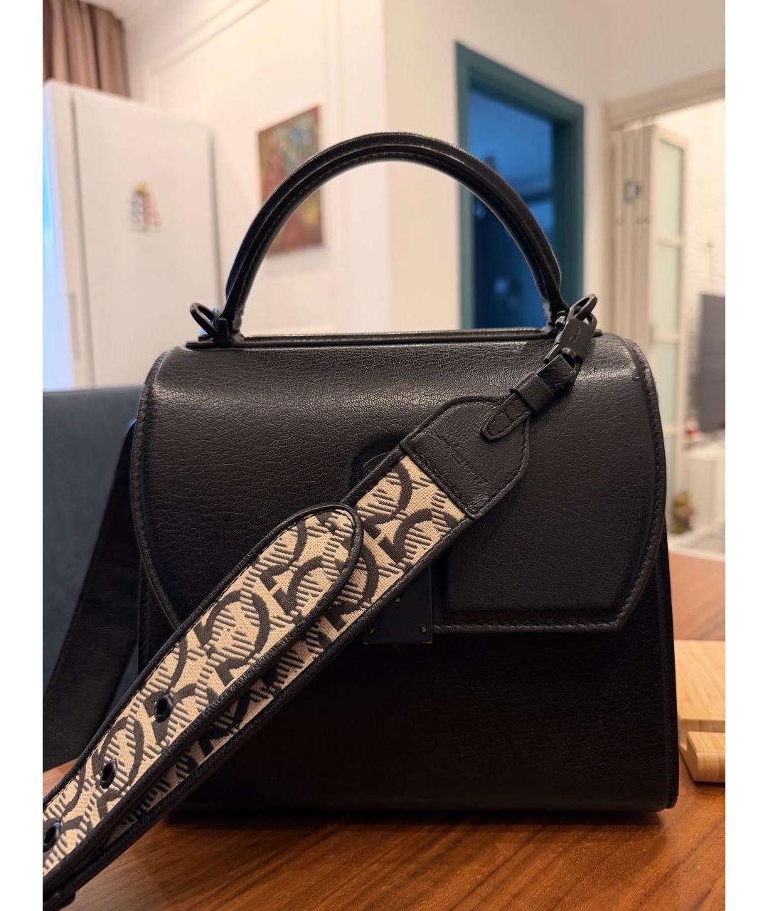 FERRAGAMO Черная кожаная сумка с короткими ручками, фото 5