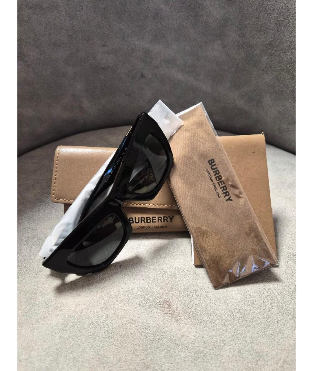 BURBERRY Черные пластиковые солнцезащитные очки, фото 4
