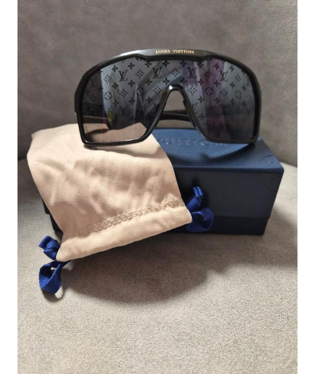 LOUIS VUITTON Черные пластиковые солнцезащитные очки, фото 4