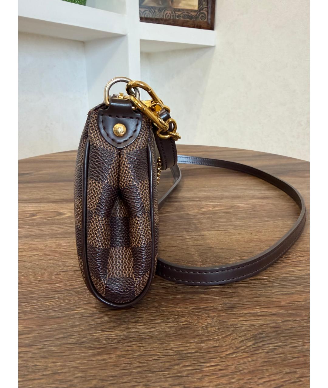 LOUIS VUITTON Коричневая сумка через плечо, фото 9