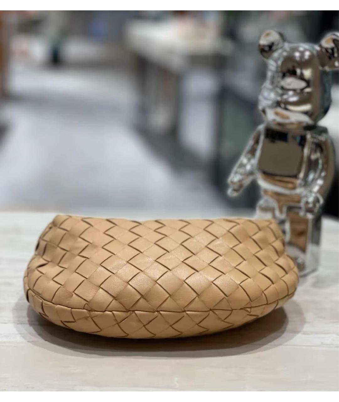 BOTTEGA VENETA Бежевая кожаная сумка с короткими ручками, фото 4