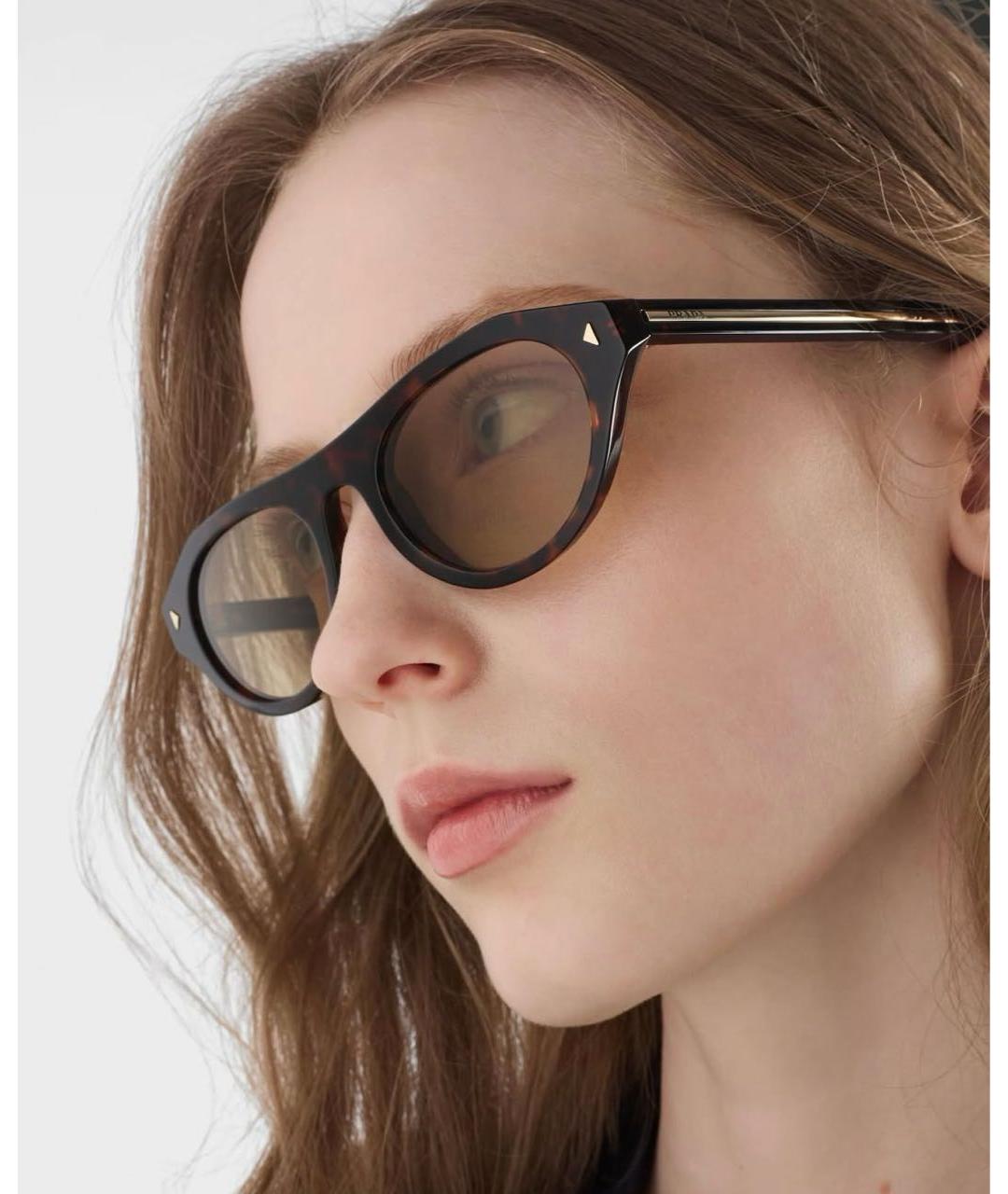 PRADA Коричневые пластиковые солнцезащитные очки, фото 5